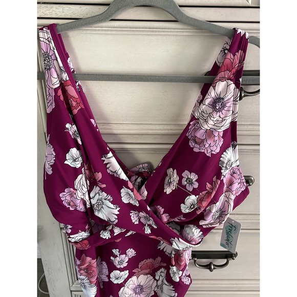 Women’s freshwater one piece plus size swim suit new with tags - Picture 2 of 6